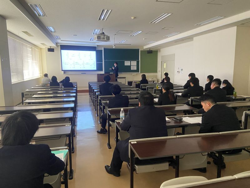 R80123_4.jpg R80123_4.jpg