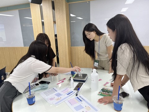 R80803_11.jpg